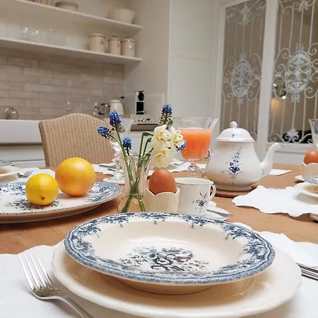 Bed And Breakfast Amsterdam Bed & Breakfast